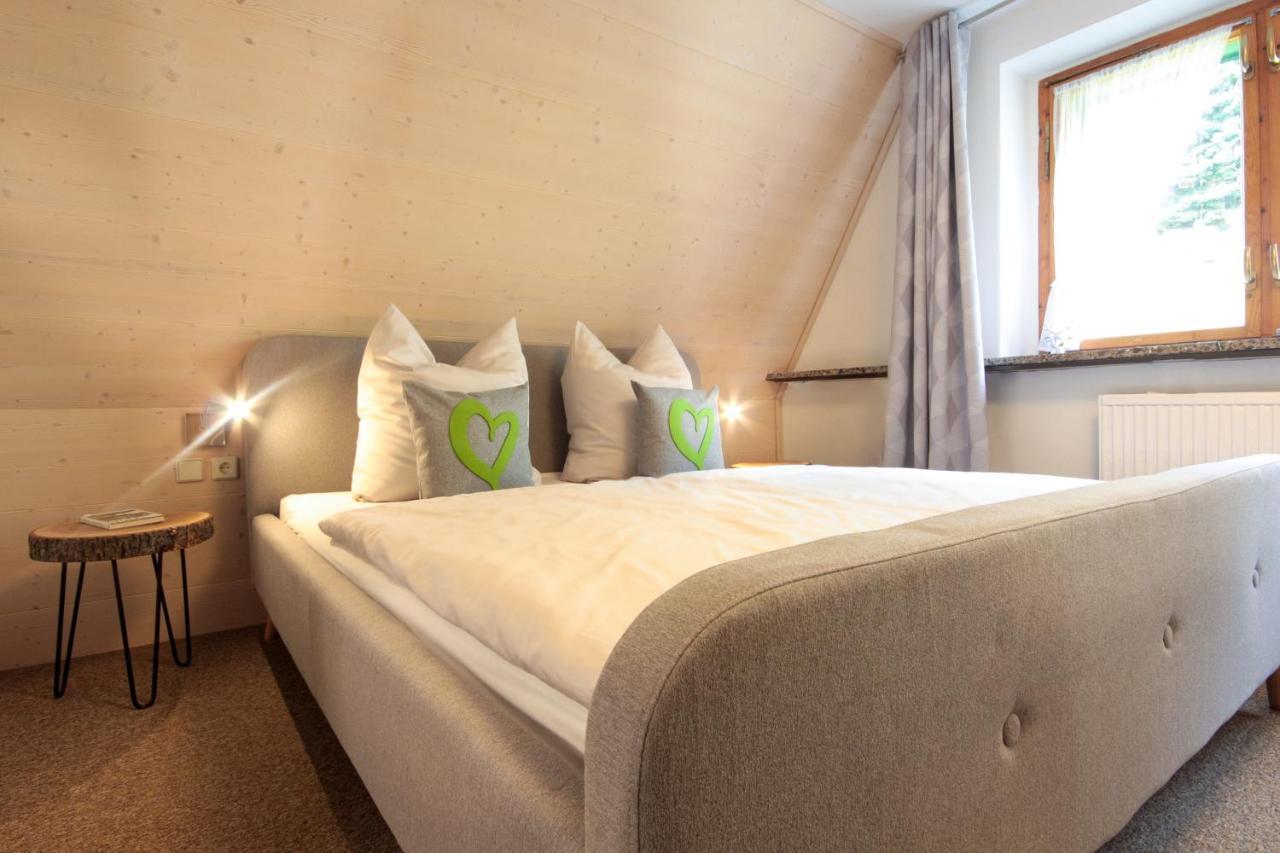 Haus Am Berg - Pension Direkt Am Skihang Oberwiesenthal Eksteriør billede